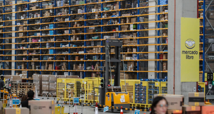 Mercado Libre anuncia su mayor inversión en Chile con US$750 millones y contratará más de mil personas