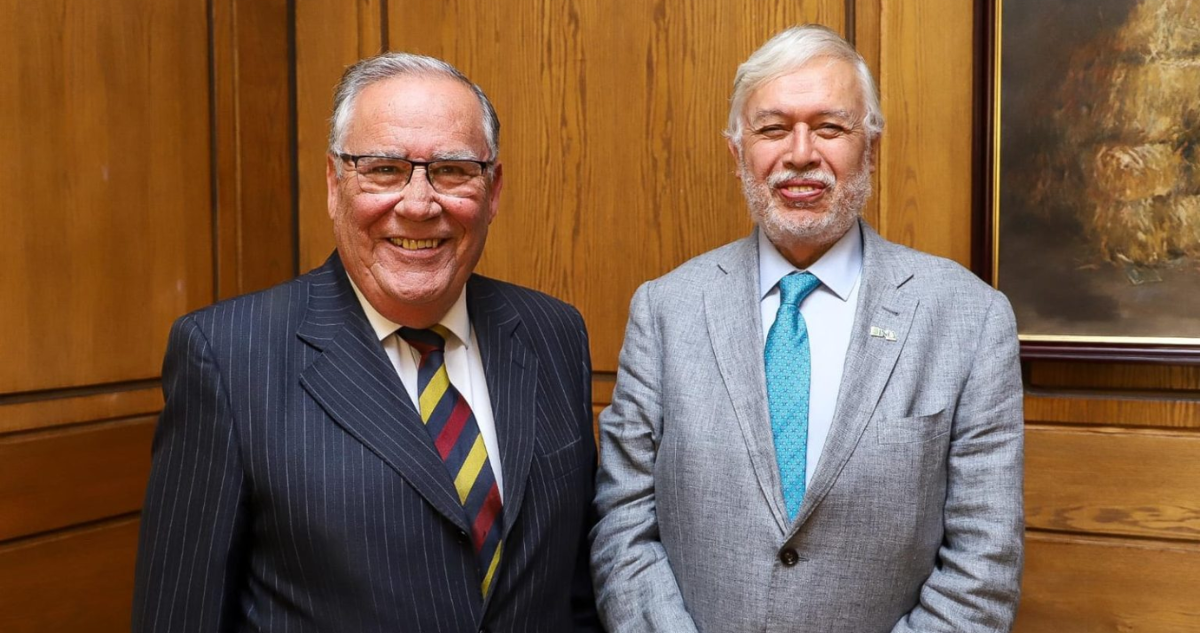 Ministro Campos ratifica a Carlos Furche, exministro de Bachelet, como director nacional de INIA
