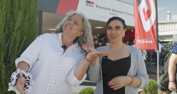 Motorfem: Rugby, nuevos SUV y vendimia sobre ruedas