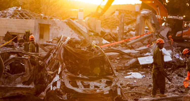 Enfrentamientos en Medio Oriente dejan más de 200 muertos en Irán, 9 en Israel y 3 bajas de EEUU