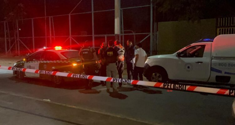 Pelea en multicancha termina con un muerto y 5 detenidos en La Pintana: investigan posible llave fatal