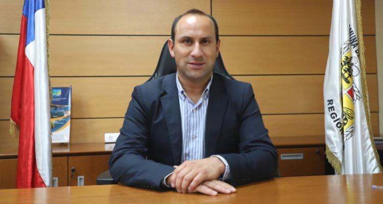 "A ti te falta un hombre que te dome": La denuncia por acoso sexual que golpea a alcalde de Coihueco