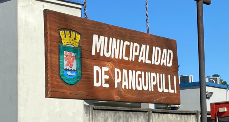 https://media.biobiochile.cl/wp-content/uploads/2026/03/municipalidad-de-panguipulli-750x400.png