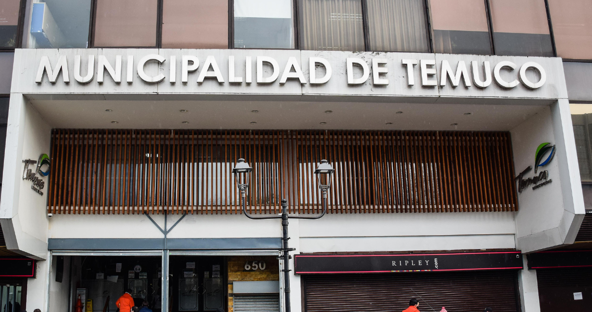 48 funcionarios de municipio de Temuco podrían ser destituidos tras viajar al extranjero con licencia