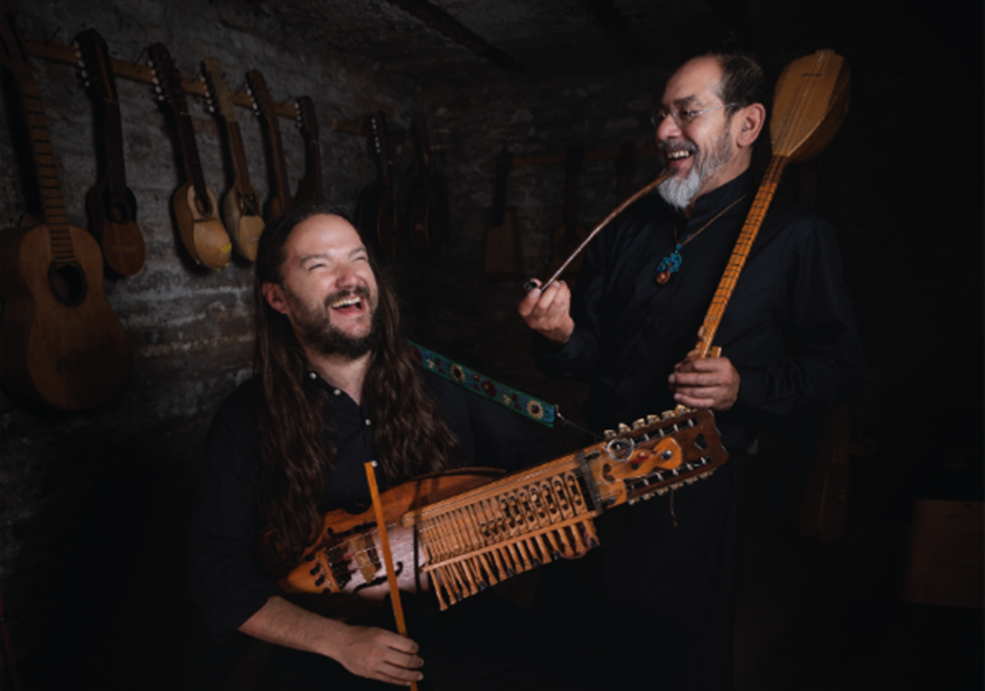 Nano Stern y Tata Barahona