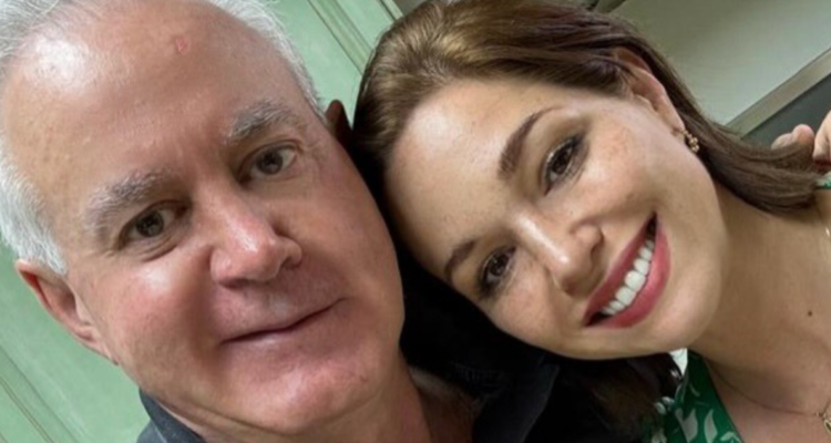 Doctor Vidal junto a Nicole Block