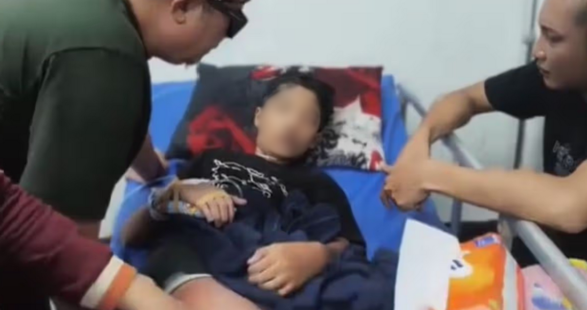 Niño murió tras ser obligado a beber agua hirvendo por su madrastra en Indonesia