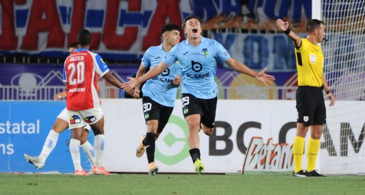 O’Higgins se hace fuerte en El Teniente y derrota con lo justo a la UC: Carabalí nuevamente figura