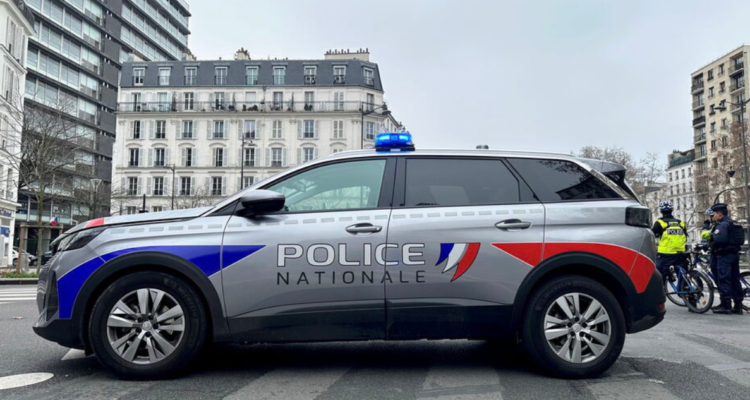 Policía francesa frustra ataque con explosivos a sucursal de Bank of America en París