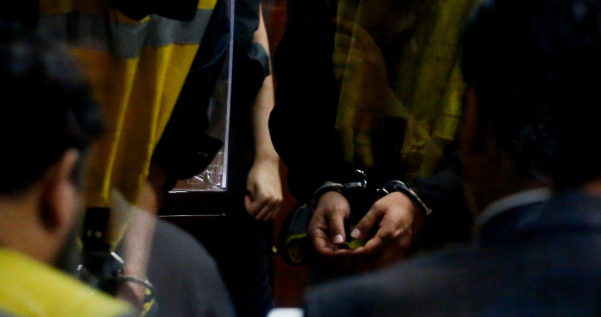 Prisión preventiva para sujeto que robó colectivo y agredió con arma blanca a su conductor en Coronel