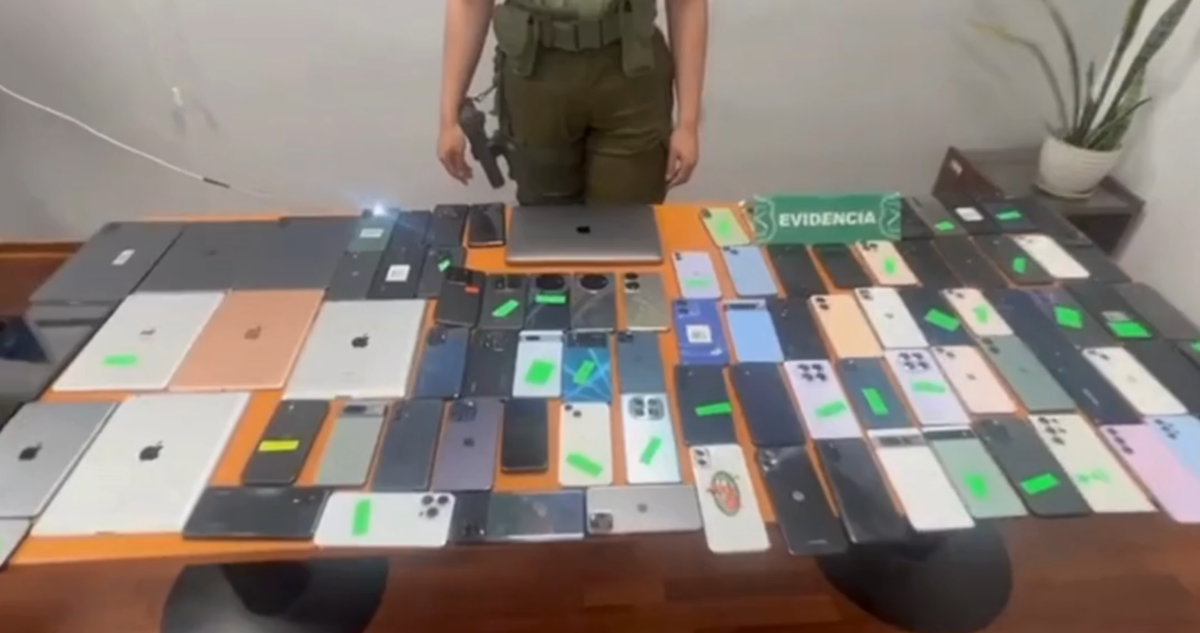 Recuperan 95 celulares y tablets en local de barrio Franklin: un detenido tras fiscalización policial