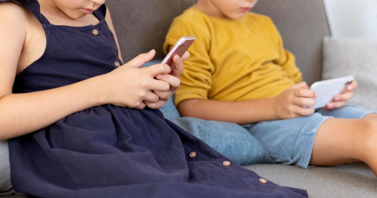 ¿Menos scroll, más felicidad? Cómo el uso de redes sociales en jóvenes inquieta a los investigadores