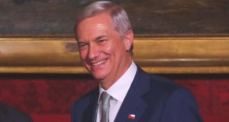 Reunión con Milei y discurso desde La Moneda: la maratónica agenda de Kast el día del cambio de mando