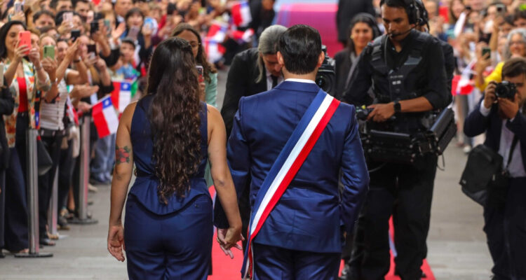 Roberto Izikson: “El líder de la oposición se llama Gabriel Boric”