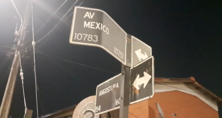 Madre e hija sufren violento robo de vehículo en La Florida