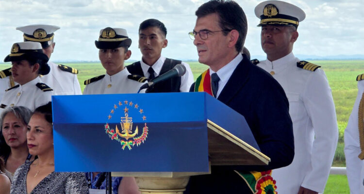 Presidente Paz dice que Chile "hizo daño" a Bolivia por pérdida de salida al mar y alude a zanjas