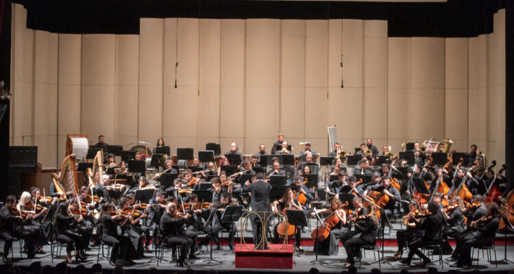 Orquesta Filarmónica dará inicio a “Santiago es Música” con concierto gratuito en la Plaza de Armas