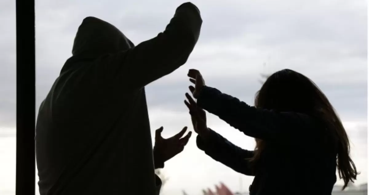 Santiago registró más de 2.600 casos de VIF en 2025: tres puntos concentraron la mayoría de denuncias