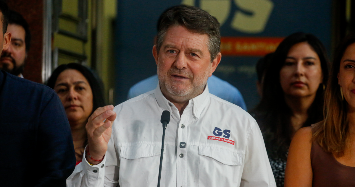 Se alivia la situación de Orrego: Fiscalía cierra investigación de coaching objetado por Contraloría