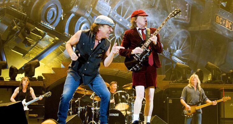 Guitarrista de AC/DC se encuentra internado en Buenos Aires tras su concierto en Chile