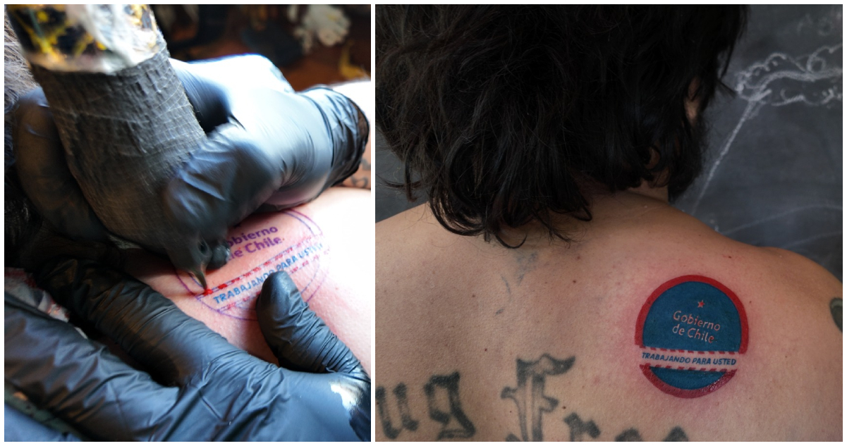 Artista chileno se tatúa logo desechado del gobierno de Kast: "Recuerda rol del Estado y el capital"