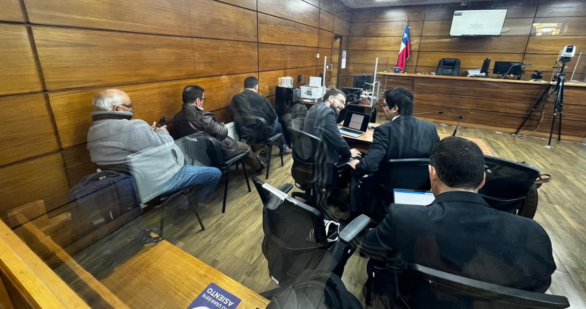 Tres imputados del caso Bruma quedan con firma quincenal y arraigo nacional: Blumar sin cautelares