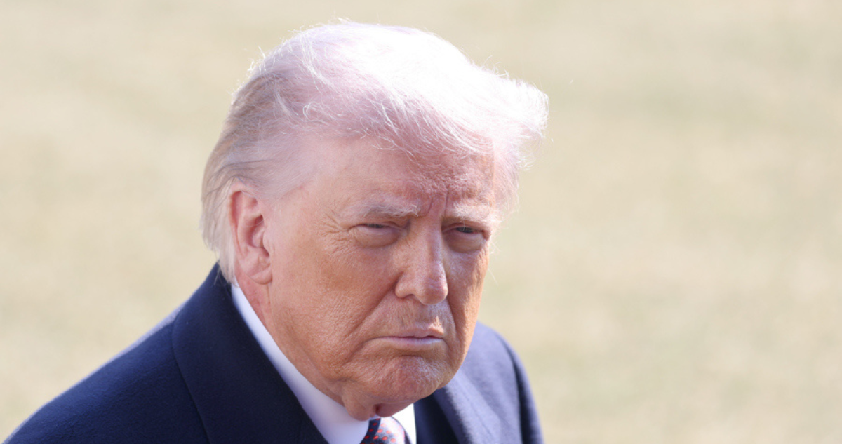 Trump afirma que EE.UU. destruyó 9 buques de guerra de Irán y prometió ir por el resto