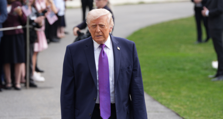 Trump afirma que Irán está totalmente derrotado y quiere un acuerdo