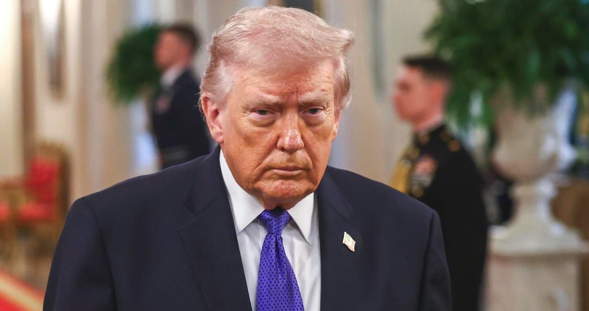 Trump asegura que “pronto” concretará represalia por ataque a embajada de EEUU en Arabia Saudita