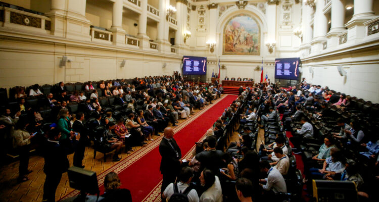 Bancada UDI boicotea proclamación en el Tricel por Caso Donoso: PDG acusa "pataleta"