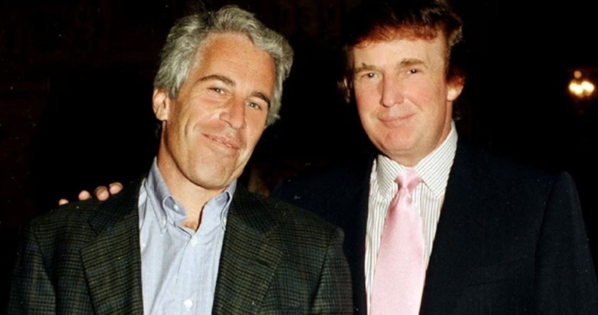 Víctima de Epstein de 16 años revela que Trump estaba al teléfono durante episodio de abuso