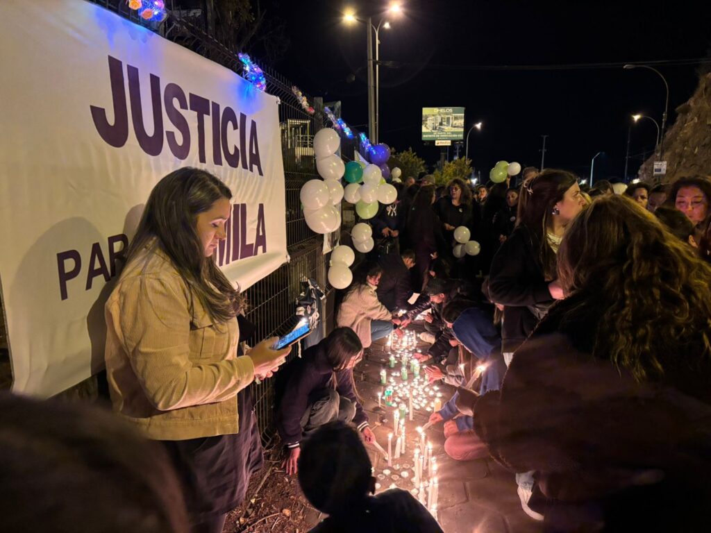 Masiva convocatoria por muerte de Camila Ponce en Valparaíso