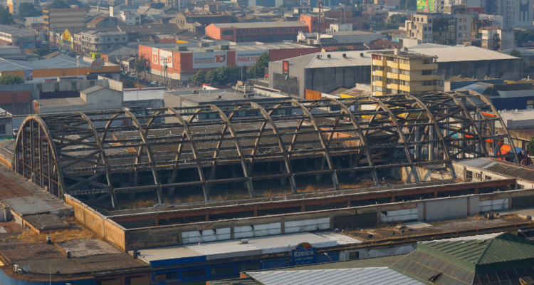 Molestia de autoridades por frustrada reasignación de fondos a Mercado de Concepción: nunca existieron