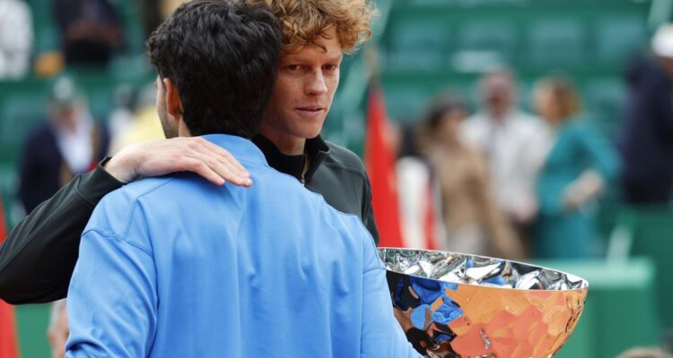 Carlos Alcaraz solo tuvo elogios para Sinne aunque le ganó la final del Masters de Montecarlo