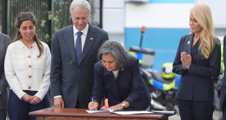 Ministra de Salud y alerta oncológica: serían 90 días para contactar pacientes y agendar tratamiento