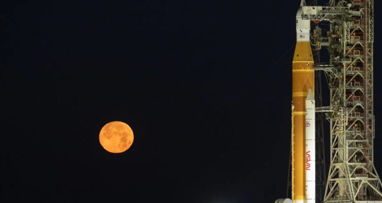Tripulantes de Orion serán hoy los humanos que más se han alejado de la Tierra en toda la historia