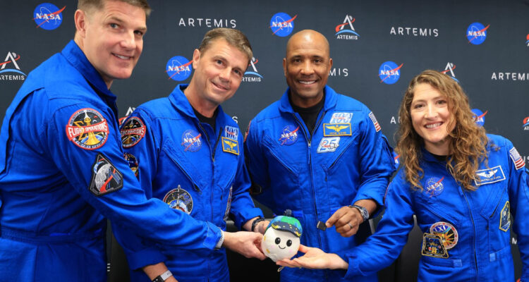 Foto de la tripulación de Artemis II