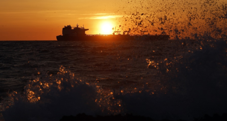 Aseguran que Estados Unidos planea confiscar buques vinculados a Irán