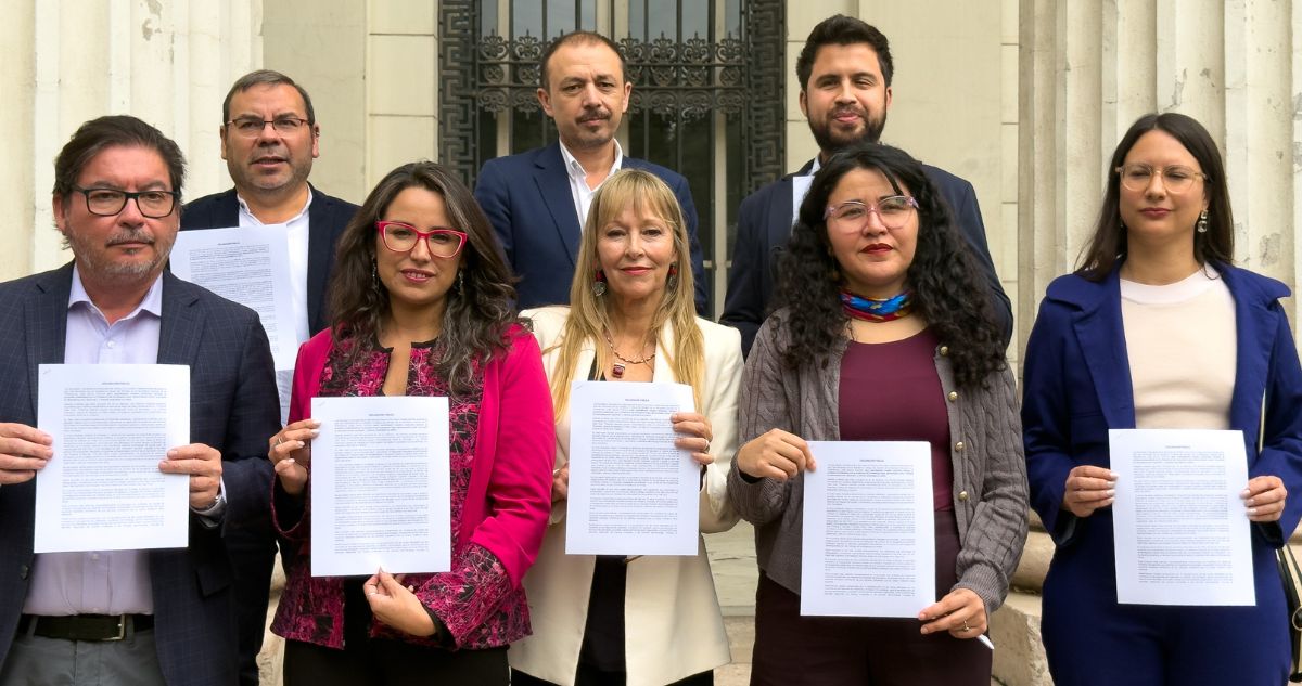 Bancada PC-IND pide al gobierno retirar Plan de Reconstrucción: “Un regalo tributario a los más ricos”