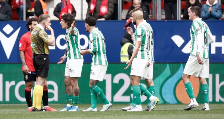 Betis y Pellegrini no levantan cabeza: en riesgo clasificación a Champions tras empate ante Osasuna