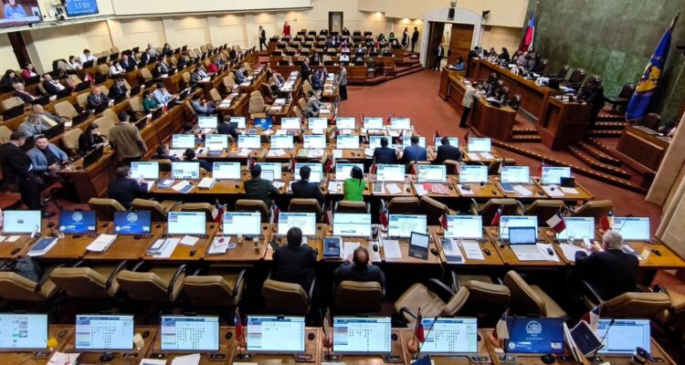 Democracia Cristiana da pie atrás y se abre a la opción de aprobar idea de legislar Ley Miscelánea