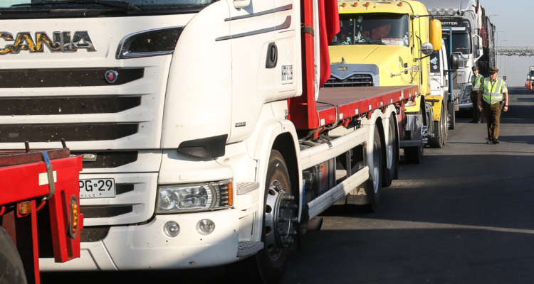 Provincia de Palena: camioneros se reúnen con delegado y plantean por conectividad y costos
