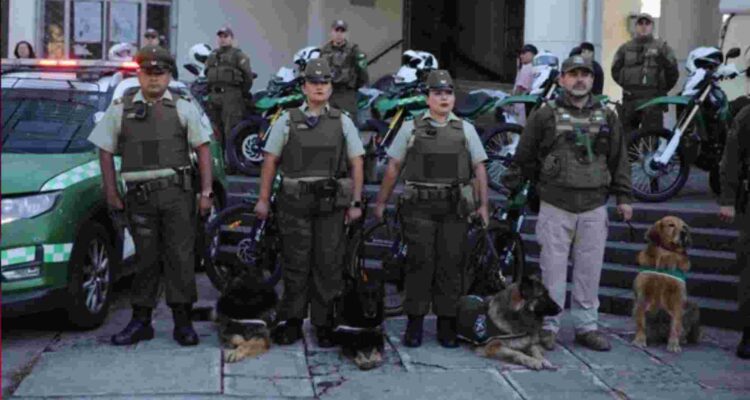 Sobrecarga laboral, sueldos bajos y alto riesgo: Experto explica el déficit de Carabineros