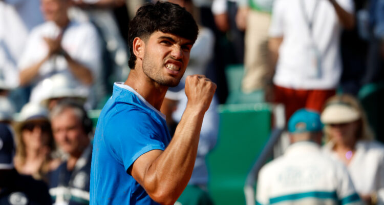 Carlos Alcaraz vs Valentín Vacherot