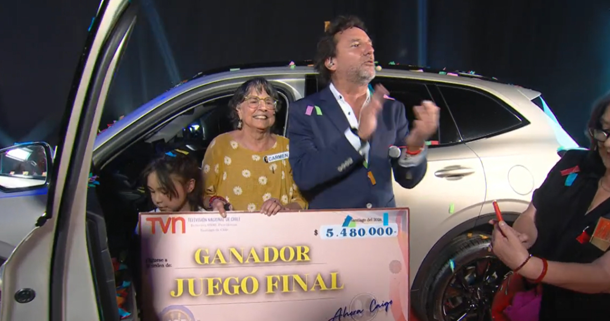 Fotos de Carmen Bravo, la primera adulta mayor que participó en “Ahora Caigo”