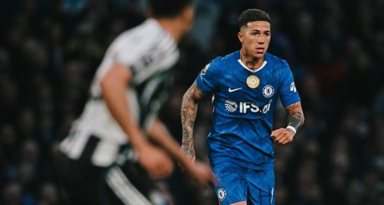 Disculpas de Enzo Fernández sirvieron de poco en Chelsea.