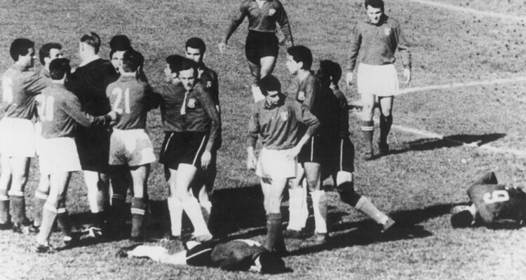 En Argentina insisten que Chile les “robó” el Mundial de 1962: “La copa más violenta de la historia”