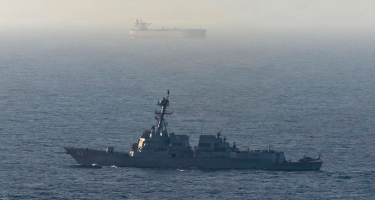 Pese a alto al fuego: EEUU asegura que ha impedido el paso de 38 embarcaciones por Estrecho de Ormuz