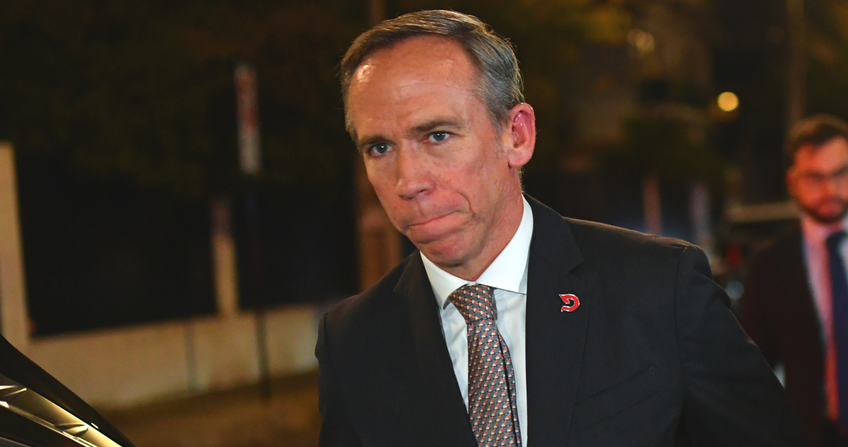 Cónclave: Alessandri admite que Plan de Reconstrucción no incluye nuevas medidas para la clase media