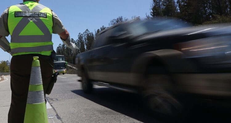 Conductor exceso de velocidad Perquenco